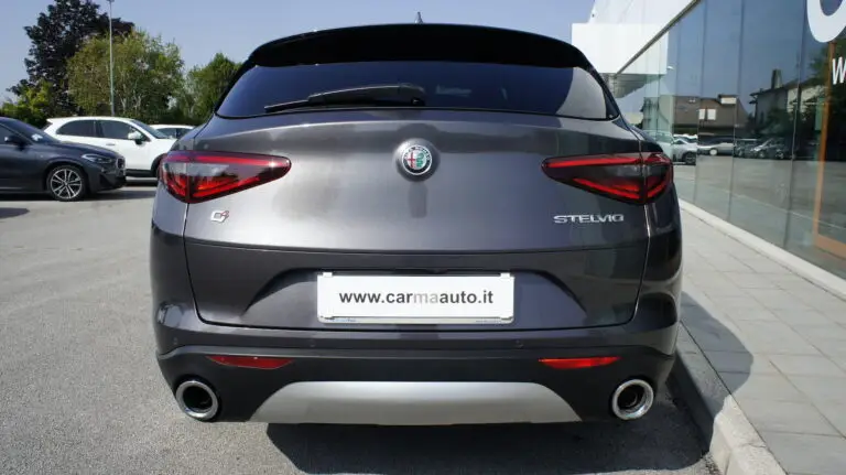 Alfa-Romeo-Stelvio-TD-210CV-DSC3117