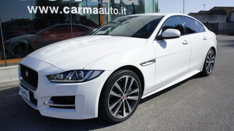 Jaguar-XE-2d-240CV-AWD-DSC0576_01